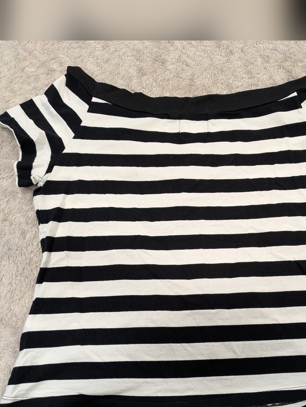 Hell Bunny Caitlin Striped Rockabilly Short Sleeve V Neck Top Black & White XL - Picture 3 of 9